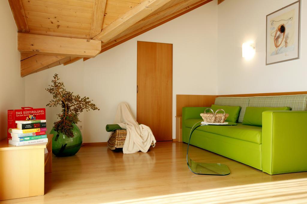 Millenniumshof Apartment Caldaro Luaran gambar
